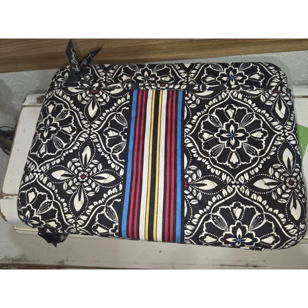 VERA BRADLEY Mini Laptop/Tablet/Book Case